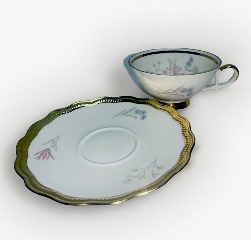 Vtg Seltmann Weiden Bavaria Floral Tea Cup & Saucer Gold Rims on Both Delicate